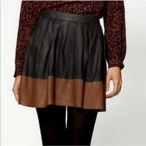 Joie | Lusila Black Leather Pleated Mini Skirt, L